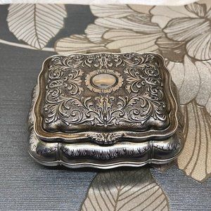 beautiful vintage jewelry box • silver plate zinc • elegance collection • {1980}